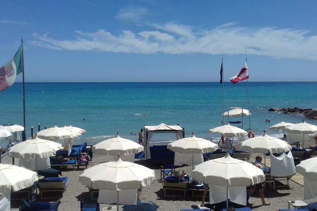 Appartamento Vittoria Pietra Ligure Zewnętrze zdjęcie
